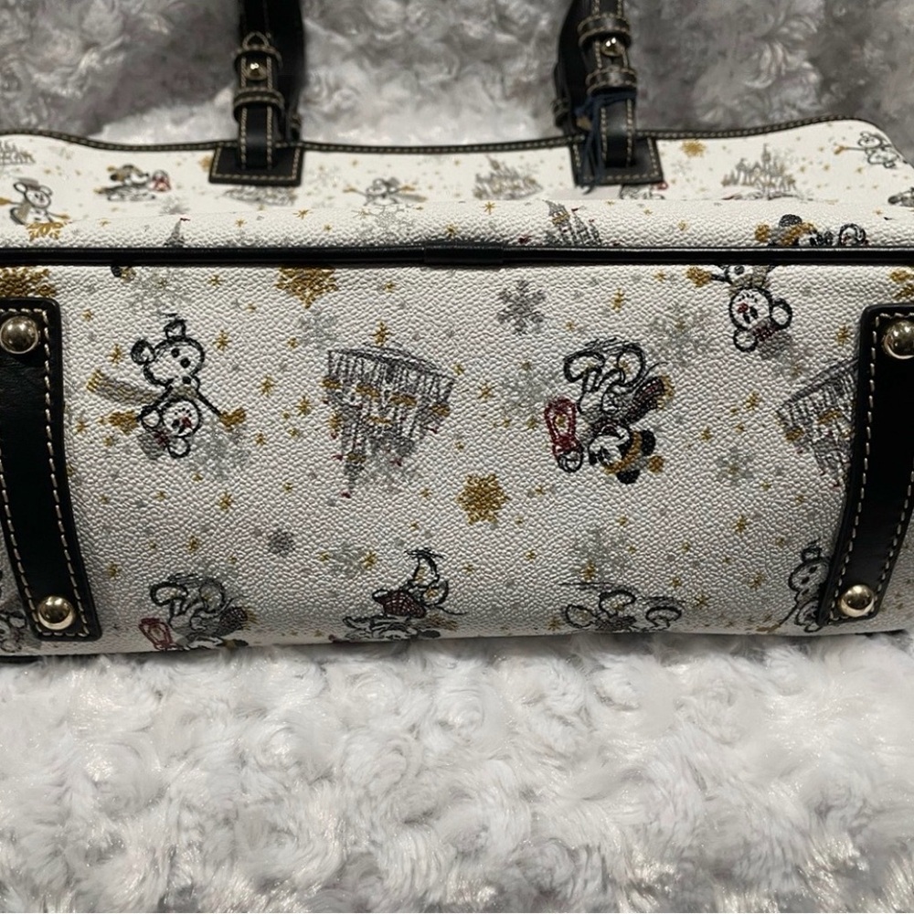 White Christmas Dooney & Bourke NWT - Picture 4 of 6
